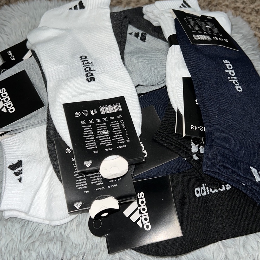 🧦2 Pairs🧦 - Picture 2 of 2